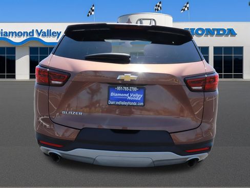 Used 2023 Chevrolet Blazer LT FWD image 5