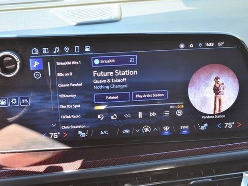 Used 2024 Chevrolet Traverse Z71 w/ Enhanced Driving Package image 30