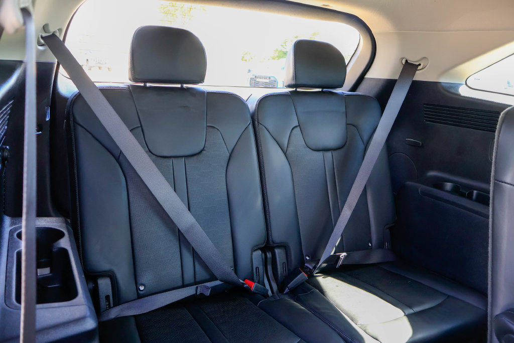 Used 2025 Kia Sorento EX FWD image 14