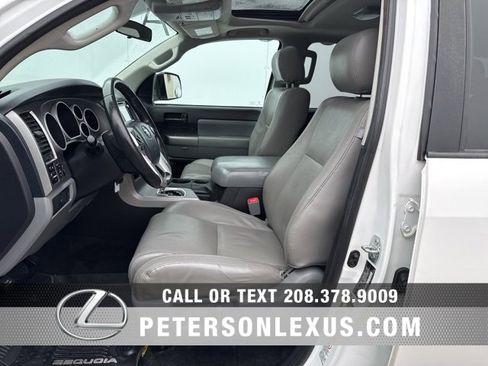 Used 2014 Toyota Sequoia SR5 image 21