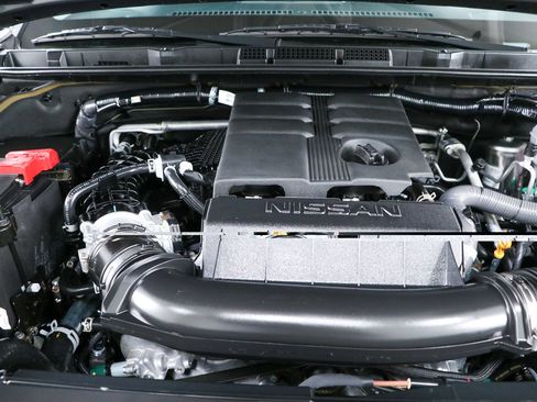Used 2025 Nissan Frontier SV w/ SV Convenience Package RWD image 30