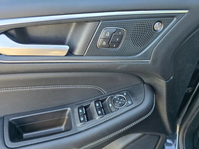 Used 2024 Ford Edge Titanium w/ Equipment Group 301A AWD/4WD image 20