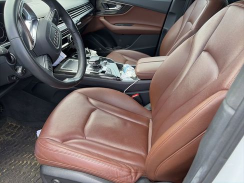 Used 2018 Audi Q7 3.0T Premium Plus w/ Premium Plus Package AWD/4WD image 7