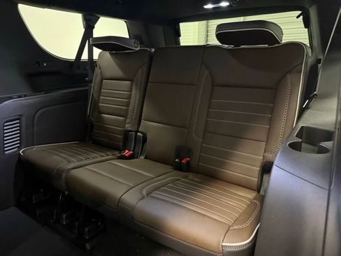 New 2026 GMC Yukon XL Denali Ultimate AWD/4WD image 15
