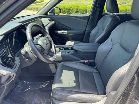 Used 2024 Lexus TX 350 FWD w/ Captains Chair Package image 17