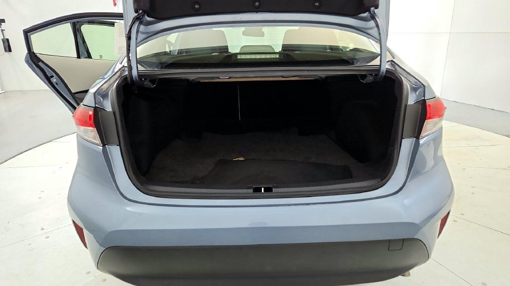 Used 2023 Toyota Corolla LE w/ Carpet Mat Package (TMS) FWD image 20