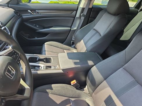 Used 2020 Honda Accord EX image 14