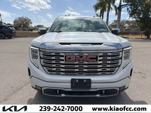 Used 2023 GMC Sierra 1500 Denali w/ Denali Reserve Package image 11