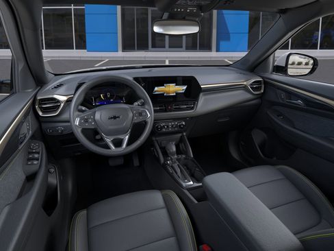 New 2025 Chevrolet TrailBlazer ACTIV w/ Convenience Package FWD image 15