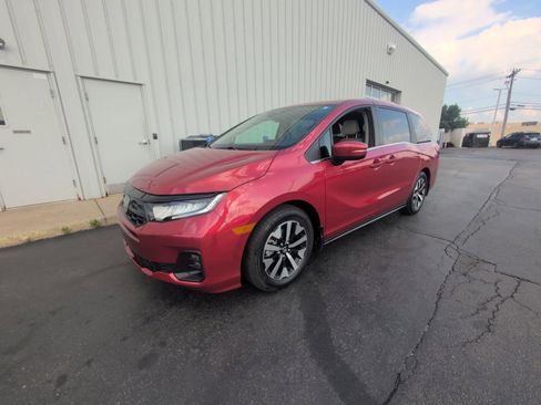 Used 2025 Honda Odyssey EX-L image 12