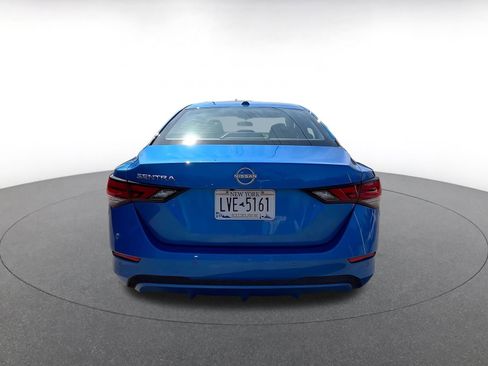 Used 2025 Nissan Sentra SV image 6