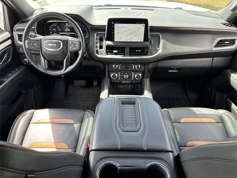 Used 2023 GMC Yukon AT4 w/ Technology Package image 19