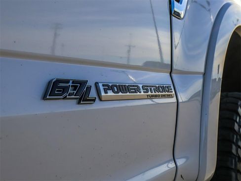 Used 2021 Ford F250 Platinum w/ Tremor Off-Road Package image 13