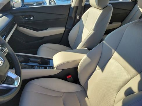 Used 2025 Honda Accord Touring image 18