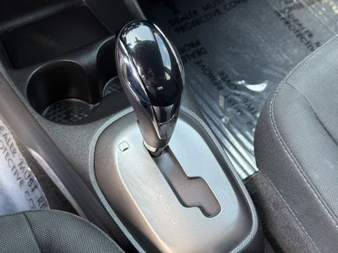 Used 2021 Chevrolet Spark LT image 9