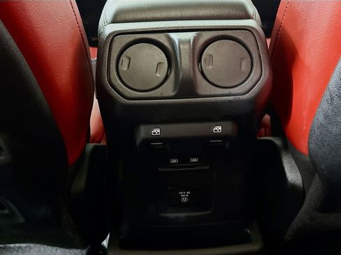 Used 2022 Jeep Wrangler Unlimited Rubicon w/ Safety Group AWD/4WD image 28