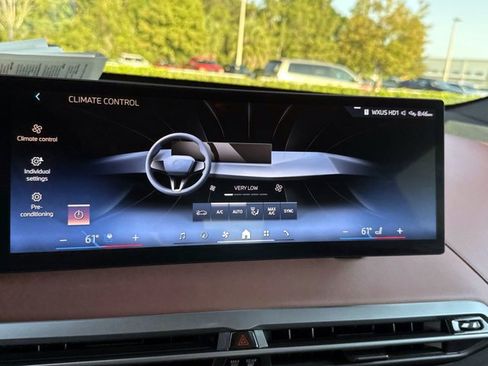 Used 2026 BMW iX xDrive45 w/ M Sport Package AWD/4WD image 28