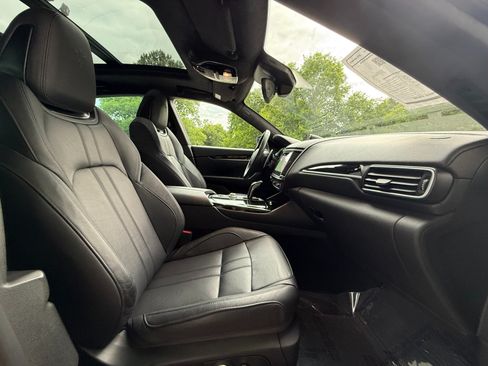 Used 2022 Maserati Levante Modena AWD/4WD image 41