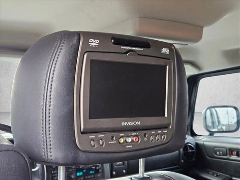Used 2005 HUMMER H2 w/ Preferred Equipment Group AWD/4WD image 10