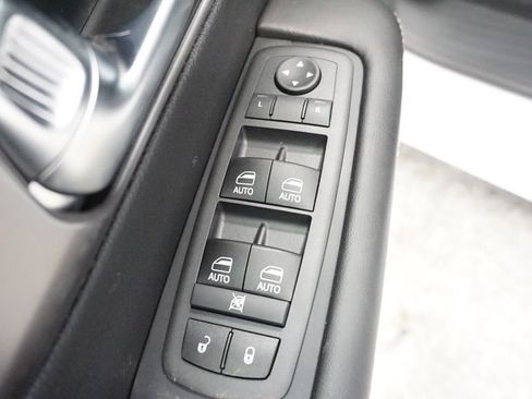 New 2026 Chrysler Voyager LX FWD image 29