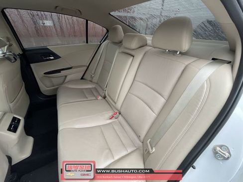 Used 2017 Honda Accord Touring image 25