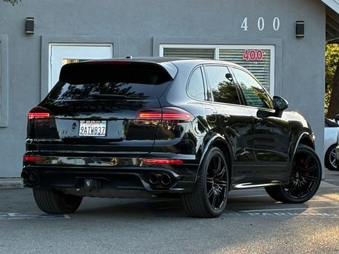 Used 2016 Porsche Cayenne GTS AWD/4WD image 4