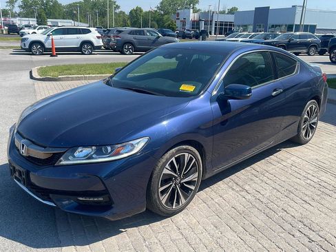Used 2016 Honda Accord EX image 3