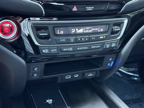 Used 2024 Honda Ridgeline Black Edition image 19