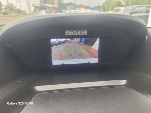 Used 2016 Ford Escape SE image 16