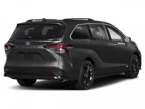 New 2025 Toyota Sienna XSE image 5
