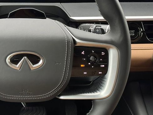 Used 2025 INFINITI QX80 Sensory w/ Exterior Package image 21