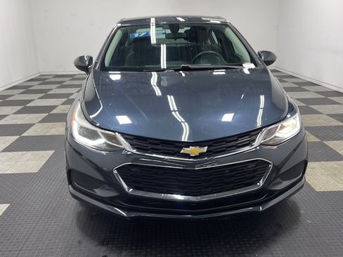 Used 2017 Chevrolet Cruze LT FWD image 22