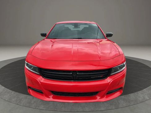 Used 2023 Dodge Charger SXT RWD image 2