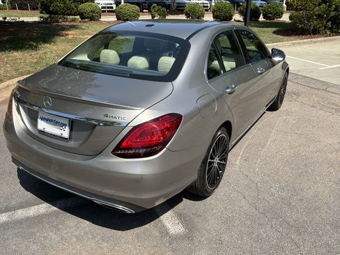 Used 2019 Mercedes-Benz C 300 4MATIC Sedan image 10
