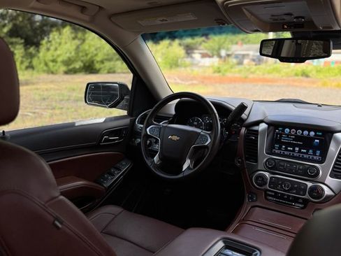 Used 2019 Chevrolet Tahoe Premier AWD/4WD image 37