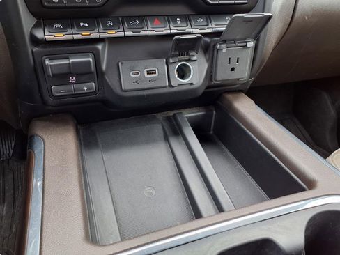 Used 2020 GMC Sierra 1500 SLT w/ SLT Premium Plus Package AWD/4WD image 10