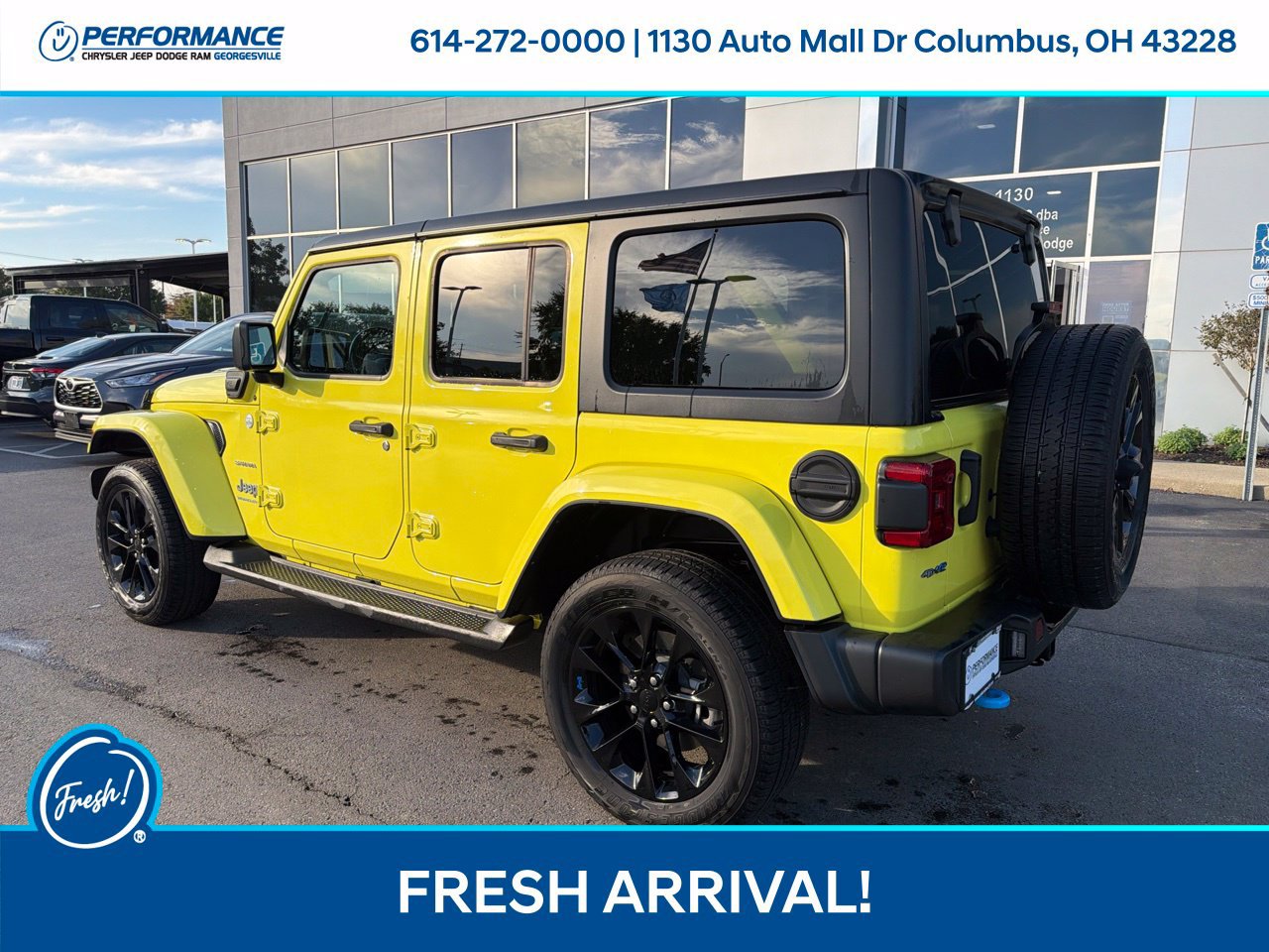 Used 2023 Jeep Wrangler Unlimited Sahara w/ Cold Weather Group AWD/4WD image 7