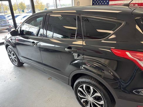 Used 2014 Ford Escape S image 18