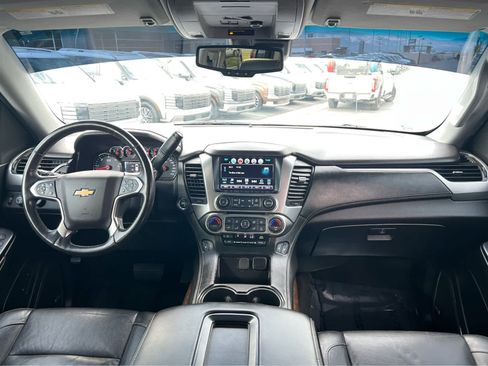 Used 2018 Chevrolet Suburban LT image 26