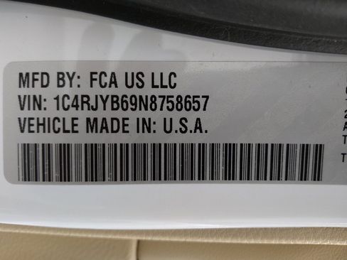 Used 2022 Jeep Grand Cherokee Limited 4xe image 33