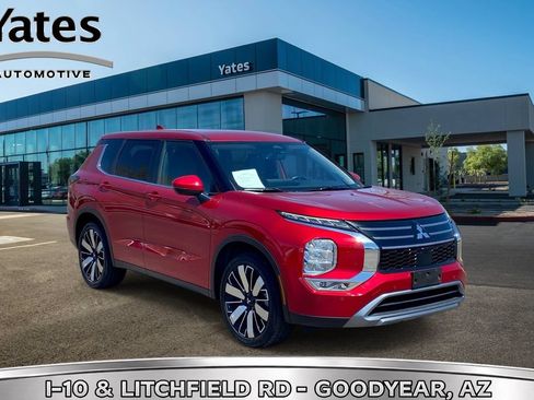 Used 2025 Mitsubishi Outlander SE FWD image 1