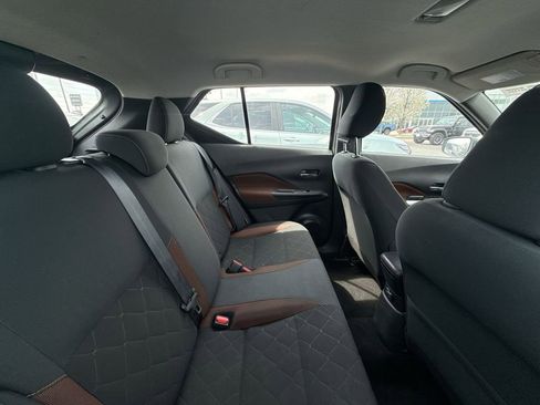 Used 2020 Nissan Kicks SR image 10