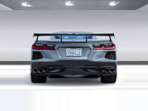 Used 2025 Chevrolet Corvette Stingray Preferred Cpe w/ Battery Protection Package RWD image 9