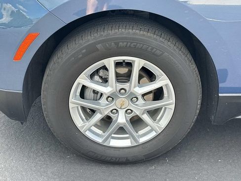 Used 2024 Chevrolet Equinox LT FWD image 30