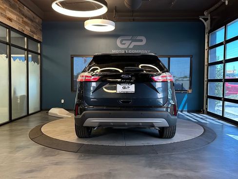 Used 2022 Ford Edge SEL w/ Convenience Package AWD/4WD image 4