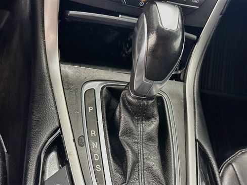 Used 2018 Ford Edge SEL w/ Equipment Group 201A AWD/4WD image 25