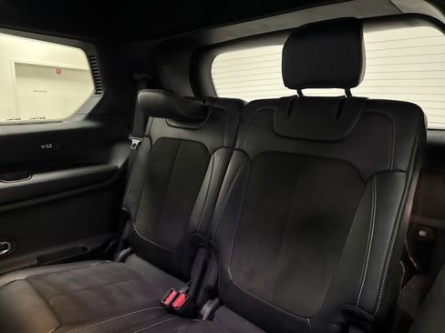 Used 2023 Jeep Grand Cherokee L Altitude image 20