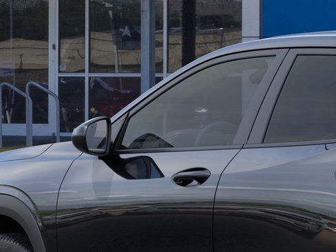 New 2026 Chevrolet Trax LS image 12