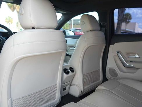 Used 2021 Mercedes-Benz A 220 image 13