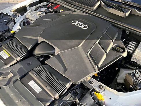 Used 2021 Audi Q7 3.0T Prestige w/ Prestige Package image 32